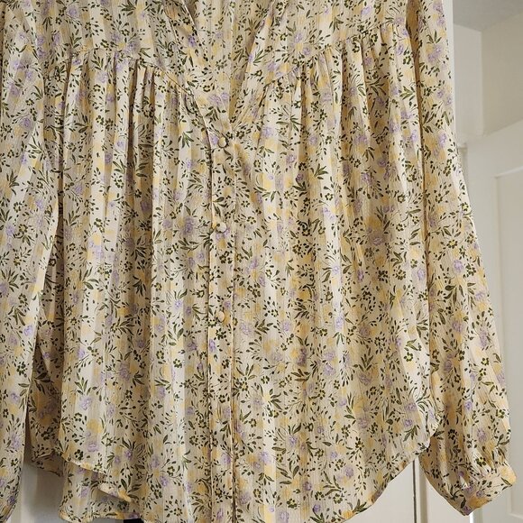 Floral Blouse - Picture 3 of 7